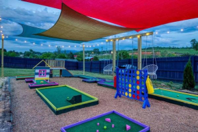 Putt-Putt, Mins to Dollywood+Parkway No Steep Rds, RV Parkin,
